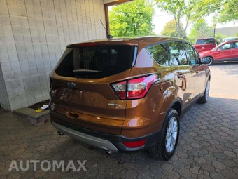 2017 Ford Escape SE - miniatura 3