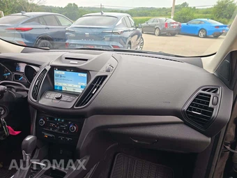 2017 Ford Escape SE - miniatura 16