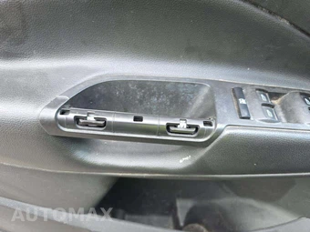 2017 Ford Escape SE – miniatura 25