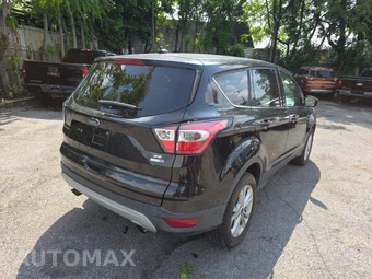 2017 Ford Escape SE – miniatura 3