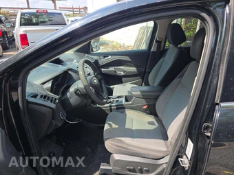 2017 Ford Escape SE – miniatura 6