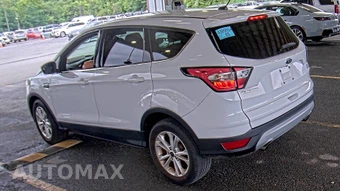 2017 Ford Escape SE - miniatura 6