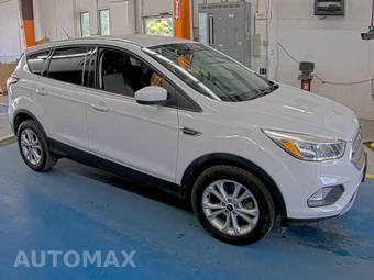 2017 Ford Escape SE - miniatura 3