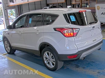 2017 Ford Escape SE - miniatura 6