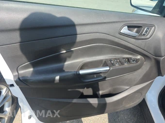 2017 Ford Escape SE - miniatura 9