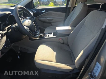 2017 Ford Escape SE – miniatura 7