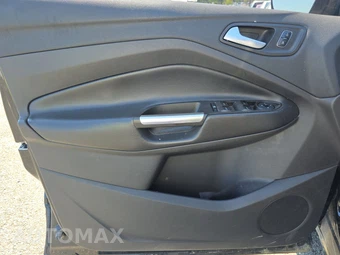 2017 Ford Escape SE - miniatura 9