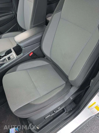2017 Ford Escape SE – miniatura 23
