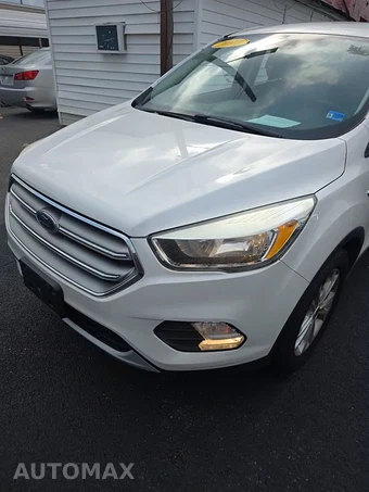 2017 Ford Escape SE – miniatura 41