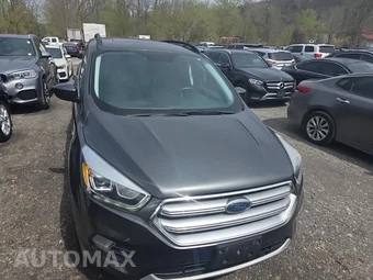 2017 Ford Escape SE – miniatura 2