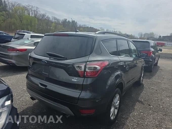 2017 Ford Escape SE – miniatura 4