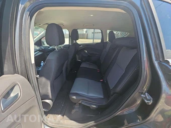 2017 Ford Escape SE – miniatura 13