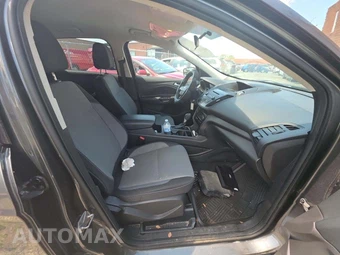 2017 Ford Escape SE – miniatura 18