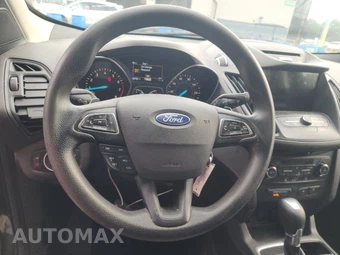 2017 Ford Escape SE – miniatura 10
