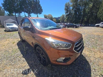 2017 Ford Escape SE – miniatura 4