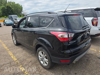 2017 Ford Escape SE – miniatura 6