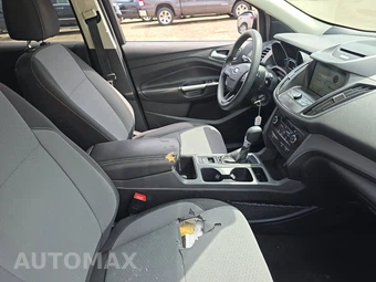2017 Ford Escape SE – miniatura 8