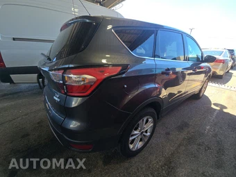 2017 Ford Escape SE - miniatura 4