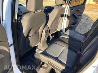 2017 Ford Escape SE - miniatura 11