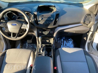 2017 Ford Escape SE - miniatura 14