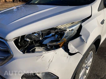 2017 Ford Escape SE - miniatura 3