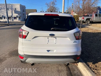 2017 Ford Escape SE - miniatura 8