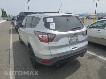 2017 Ford Escape SE – miniatura 6