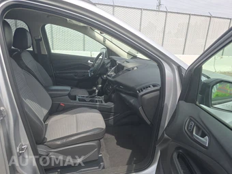 2017 Ford Escape SE – miniatura 8