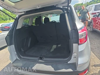 2017 Ford Escape SE - miniatura 19