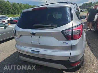 2017 Ford Escape SE - miniatura 5