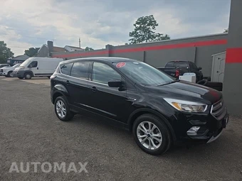 2017 Ford Escape SE – miniatura 3