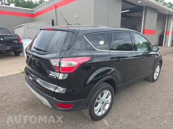 2017 Ford Escape SE – miniatura 4