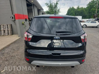 2017 Ford Escape SE – miniatura 5