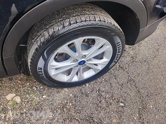2017 Ford Escape SE – miniatura 11