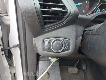 2017 Ford Escape SE – miniatura 29