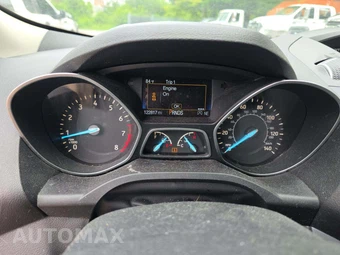 2017 Ford Escape SE – miniatura 6