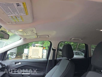2017 Ford Escape SE – miniatura 8