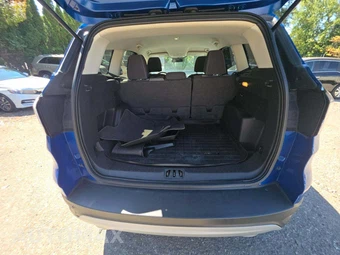 2017 Ford Escape SE - miniatura 11