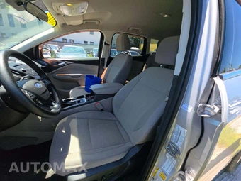 2017 Ford Escape SE - miniatura 6