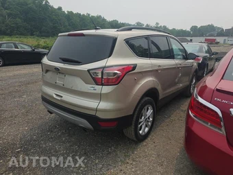 2017 Ford Escape SE – miniatura 4