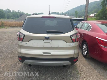 2017 Ford Escape SE – miniatura 5