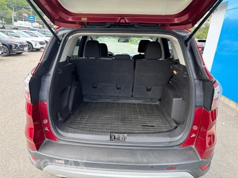 2017 Ford Escape SE - miniatura 6