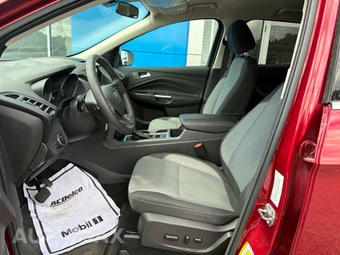 2017 Ford Escape SE - miniatura 9