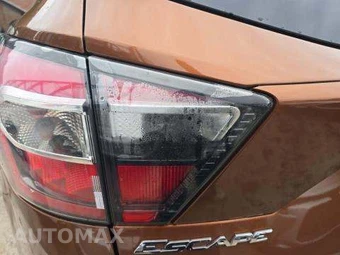 2017 Ford Escape SE - miniatura 21