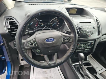 2017 Ford Escape SE – miniatura 10