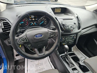 2017 Ford Escape SE – miniatura 11