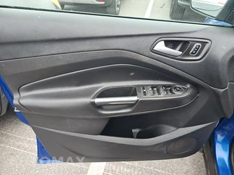 2017 Ford Escape SE – miniatura 9