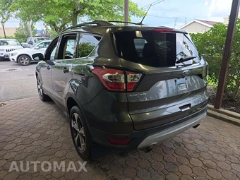 2017 Ford Escape SE – miniatura 2