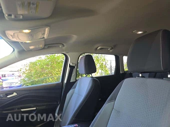 2017 Ford Escape SE – miniatura 11