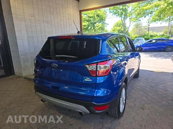 2017 Ford Escape SE – miniatura 3